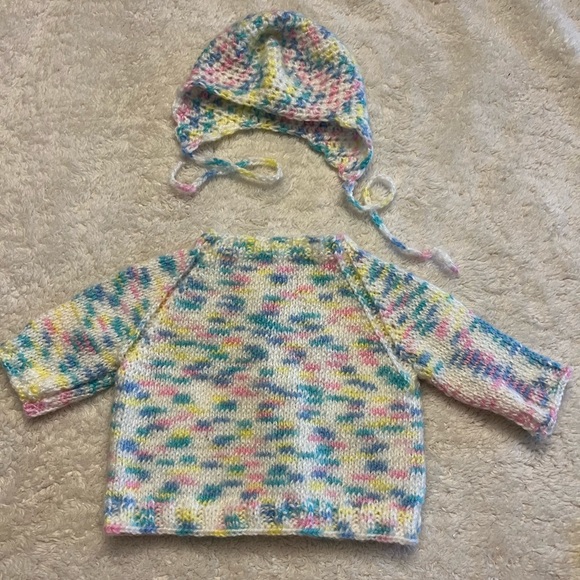 BRAND NEW hand knitted Infant Sweater hat set - Picture 5 of 6